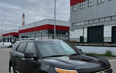 Ford Explorer VI, 2012 год, 1 500 000 рублей, 2 фотография