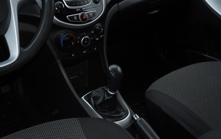 Hyundai Solaris II рестайлинг, 2011 год, 699 000 рублей, 15 фотография