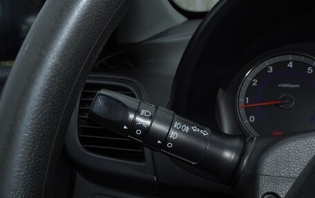 Hyundai Solaris II рестайлинг, 2011 год, 699 000 рублей, 13 фотография