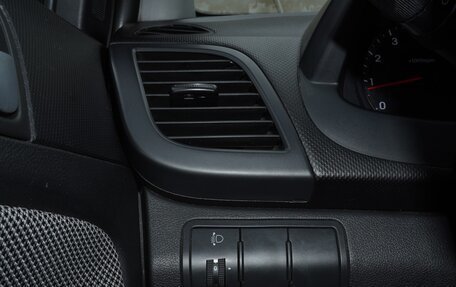 Hyundai Solaris II рестайлинг, 2011 год, 699 000 рублей, 17 фотография