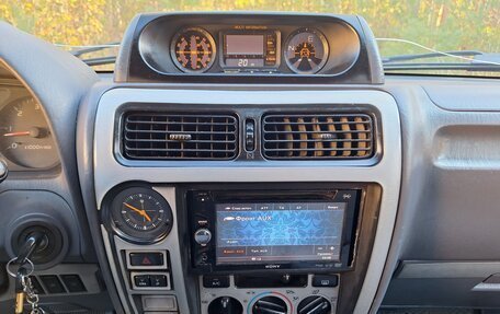 Toyota Land Cruiser Prado 90 рестайлинг, 2000 год, 798 631 рублей, 32 фотография