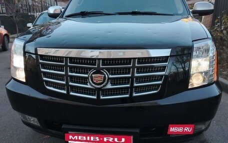Cadillac Escalade III, 2009 год, 1 350 000 рублей, 2 фотография
