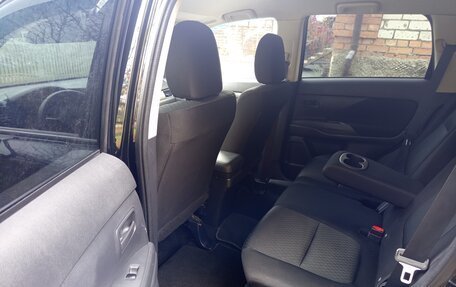 Mitsubishi Outlander III рестайлинг 3, 2014 год, 1 100 000 рублей, 5 фотография