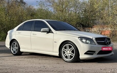 Mercedes-Benz C-Класс, 2010 год, 1 300 000 рублей, 1 фотография