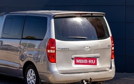 Hyundai H-1 II рестайлинг, 2014 год, 1 495 000 рублей, 10 фотография
