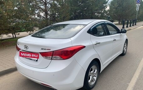 Hyundai Avante, 2011 год, 890 000 рублей, 6 фотография