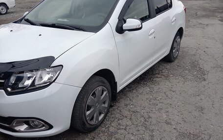 Renault Logan II, 2015 год, 500 000 рублей, 12 фотография