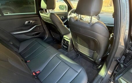 BMW 3 серия, 2021 год, 3 270 000 рублей, 9 фотография
