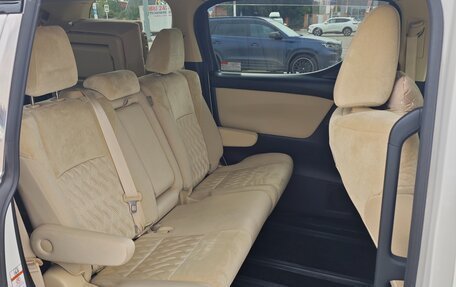 Toyota Vellfire II, 2019 год, 4 850 000 рублей, 22 фотография