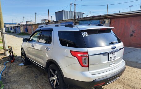 Ford Explorer VI, 2012 год, 1 920 000 рублей, 2 фотография