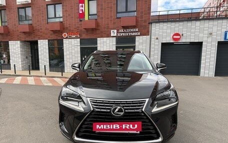 Lexus NX I, 2017 год, 3 460 000 рублей, 4 фотография