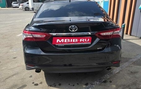 Toyota Camry, 2023 год, 3 500 000 рублей, 2 фотография