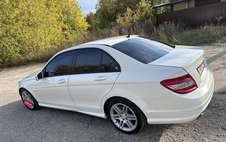 Mercedes-Benz C-Класс, 2010 год, 1 300 000 рублей, 4 фотография