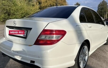Mercedes-Benz C-Класс, 2010 год, 1 300 000 рублей, 11 фотография