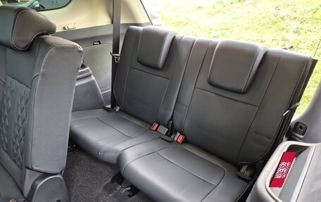 Mitsubishi Outlander III рестайлинг 3, 2022 год, 2 650 000 рублей, 11 фотография