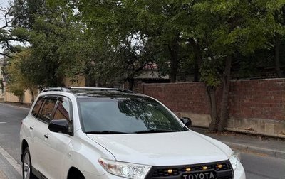 Toyota Highlander III, 2011 год, 2 100 000 рублей, 1 фотография