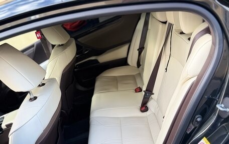 Lexus ES VII, 2019 год, 4 990 000 рублей, 8 фотография