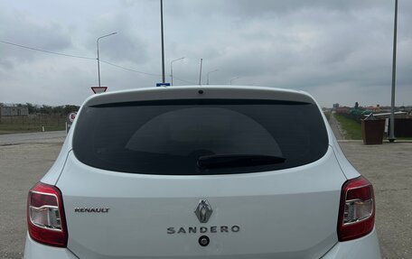 Renault Sandero II рестайлинг, 2017 год, 870 000 рублей, 2 фотография