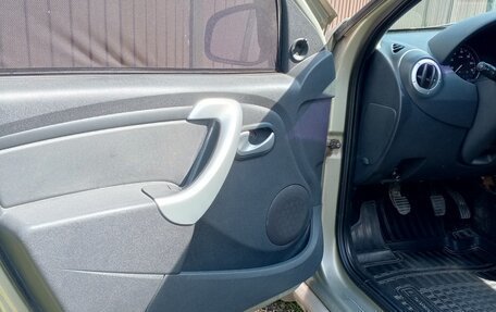 Renault Sandero I, 2013 год, 580 000 рублей, 17 фотография