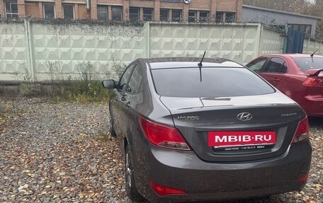 Hyundai Solaris II рестайлинг, 2015 год, 1 200 000 рублей, 6 фотография