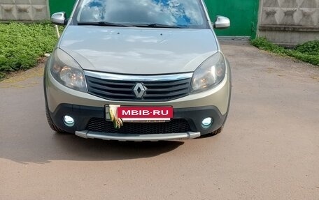 Renault Sandero I, 2013 год, 580 000 рублей, 35 фотография