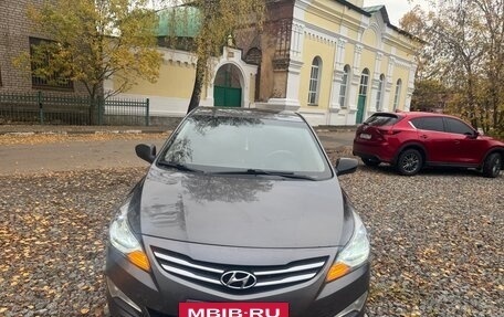 Hyundai Solaris II рестайлинг, 2015 год, 1 200 000 рублей, 12 фотография