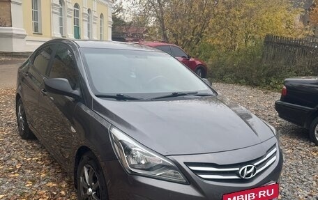 Hyundai Solaris II рестайлинг, 2015 год, 1 200 000 рублей, 9 фотография