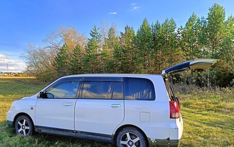Mitsubishi Dion I рестайлинг, 2000 год, 280 000 рублей, 1 фотография