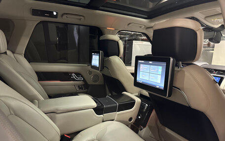 Land Rover Range Rover IV рестайлинг, 2020 год, 8 800 000 рублей, 10 фотография