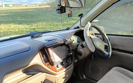 Mitsubishi Dion I рестайлинг, 2000 год, 280 000 рублей, 23 фотография