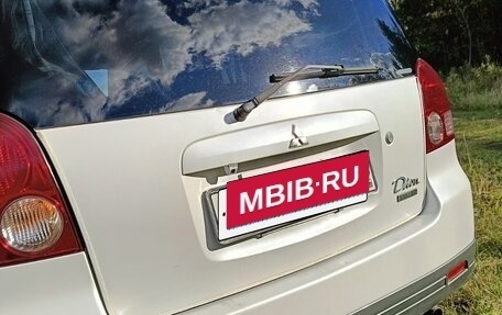 Mitsubishi Dion I рестайлинг, 2000 год, 280 000 рублей, 19 фотография