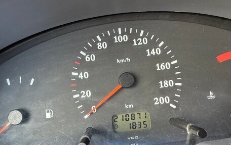 Nissan Micra II, 2000 год, 170 000 рублей, 2 фотография