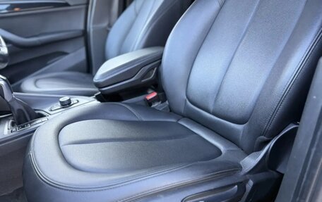 BMW X1, 2018 год, 2 400 000 рублей, 13 фотография