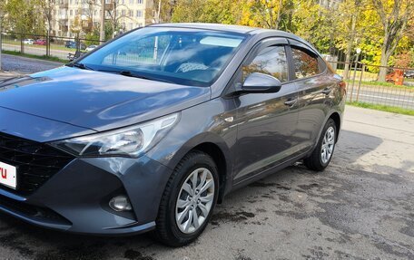 Hyundai Solaris II рестайлинг, 2021 год, 1 490 000 рублей, 1 фотография