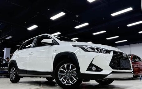 Toyota Yaris XP150 рестайлинг, 2023 год, 850 666 рублей, 1 фотография