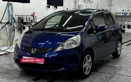 Honda Fit III, 2010 год, 600 000 рублей, 3 фотография