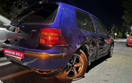 Volkswagen Golf IV, 2001 год, 135 000 рублей, 3 фотография