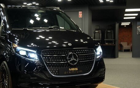 Mercedes-Benz V-Класс, 2026 год, 36 200 000 рублей, 2 фотография