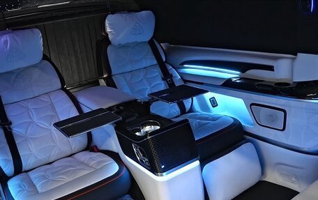 Mercedes-Benz V-Класс, 2026 год, 36 200 000 рублей, 3 фотография