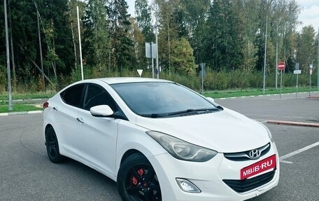Hyundai Avante, 2011 год, 589 000 рублей, 10 фотография