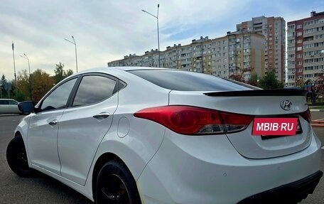 Hyundai Avante, 2011 год, 589 000 рублей, 2 фотография