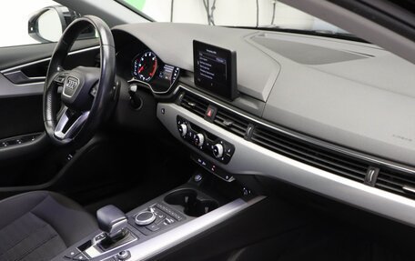 Audi A4, 2016 год, 2 150 000 рублей, 24 фотография