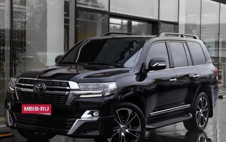 Toyota Land Cruiser 200, 2020 год, 8 300 000 рублей, 1 фотография