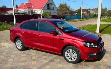 Volkswagen Polo VI (EU Market), 2015 год, 1 050 000 рублей, 1 фотография
