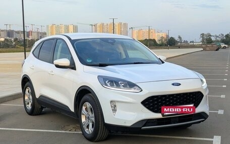 Ford Kuga III, 2021 год, 1 996 000 рублей, 3 фотография