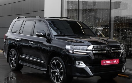 Toyota Land Cruiser 200, 2020 год, 8 300 000 рублей, 3 фотография