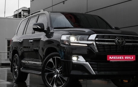 Toyota Land Cruiser 200, 2020 год, 8 300 000 рублей, 24 фотография
