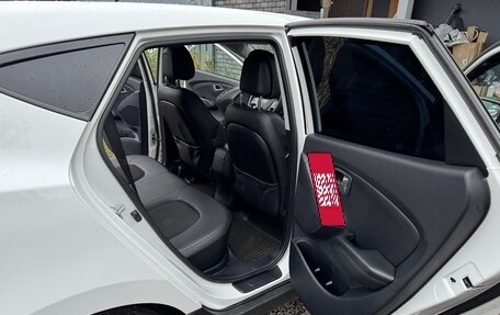 Hyundai ix35 I рестайлинг, 2014 год, 1 270 000 рублей, 11 фотография