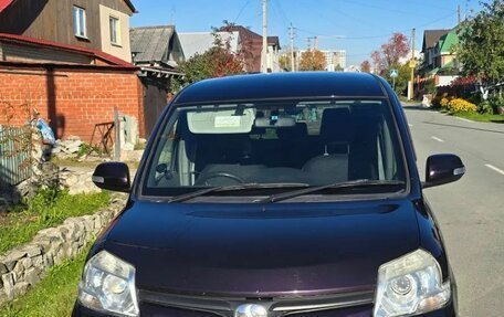 Toyota Sienta I, 2012 год, 849 000 рублей, 7 фотография