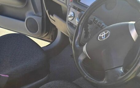 Toyota Sienta I, 2012 год, 849 000 рублей, 14 фотография